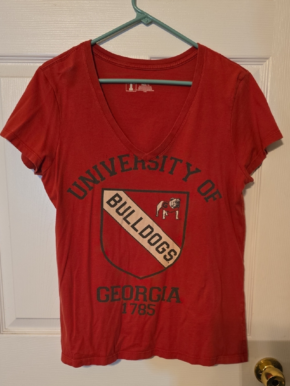 University of Georgia Bulldogs Red V-Neck Tee